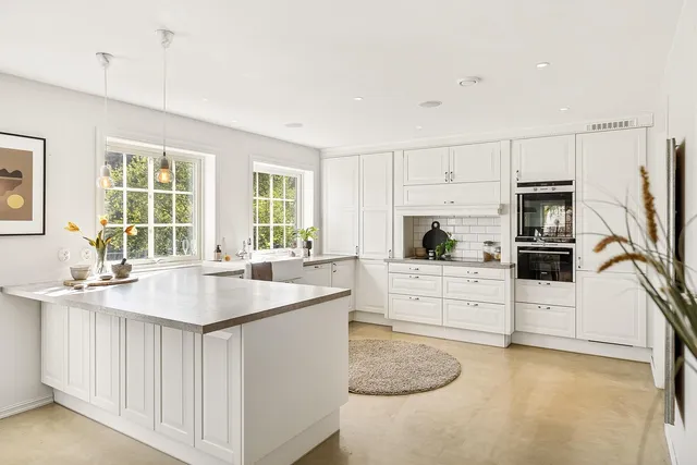 1701 PINEHURST ROAD, PINEHURST VILLAGE