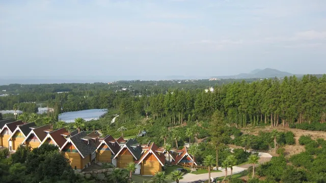 4682 LAKE VILLA , LAKE VILLAS CONDO II