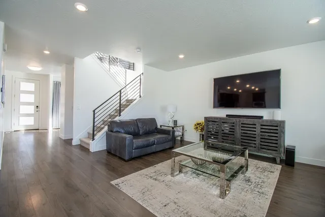 2345 HARRISON DRIVE, FAIRWAY ESTATES 7TH ADD