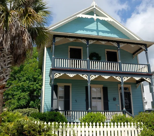 330 PROMENADE
DRIVE, Dunedin, FL