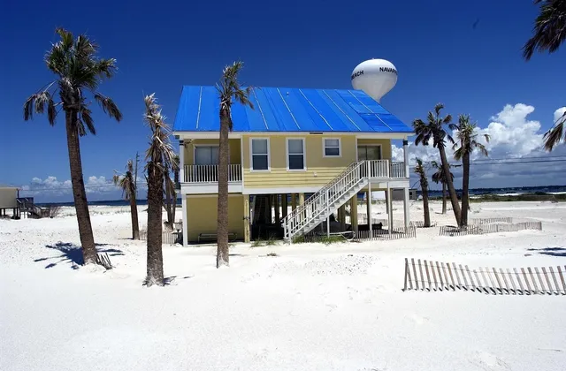 986 CEDARWOOD
AVENUE, Dunedin, FL