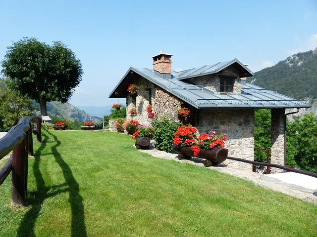 156 SKY LOCH DRIVE, SKYE LOCH VILLAS UNREC