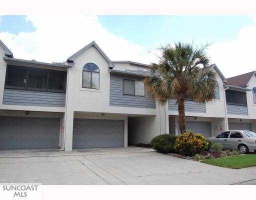 Presenting this Residential located in Dunedin, with 2 bedrooms, 2 baths, for the asking price of $189,000. MLS# U7513331.